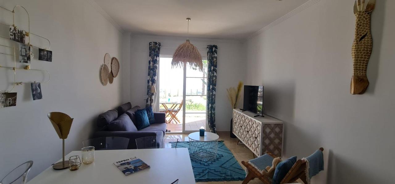 Small Oasis - Appartement 6 Personnes マニルバ エクステリア 写真