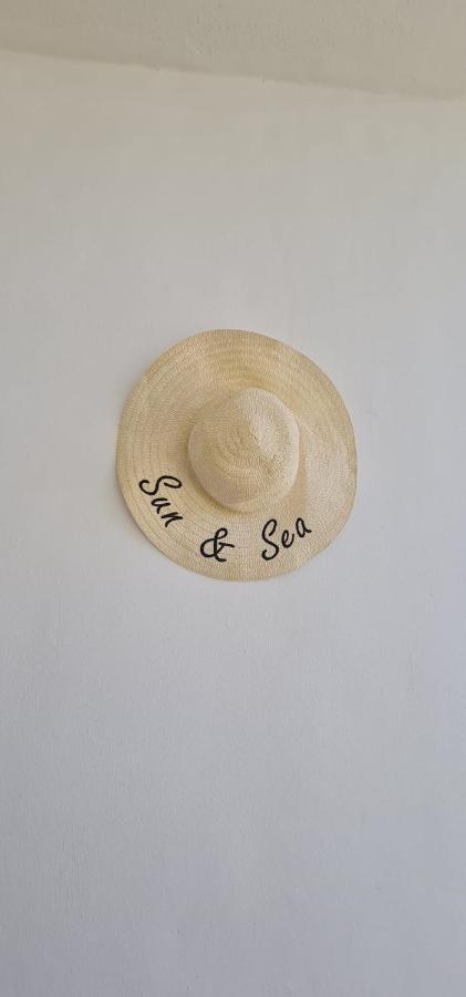 Small Oasis - Appartement 6 Personnes マニルバ エクステリア 写真