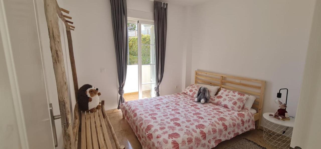 Small Oasis - Appartement 6 Personnes マニルバ エクステリア 写真