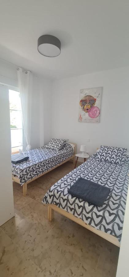 Small Oasis - Appartement 6 Personnes マニルバ エクステリア 写真