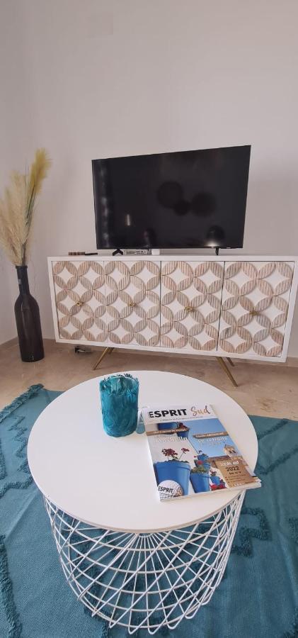 Small Oasis - Appartement 6 Personnes マニルバ エクステリア 写真