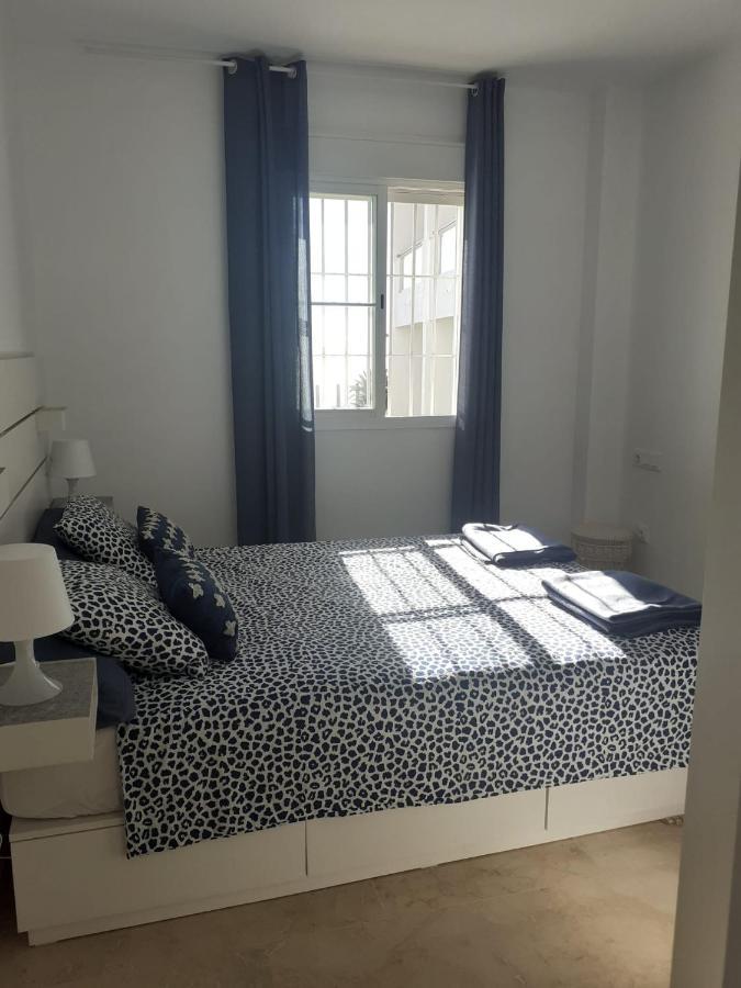 Small Oasis - Appartement 6 Personnes マニルバ エクステリア 写真